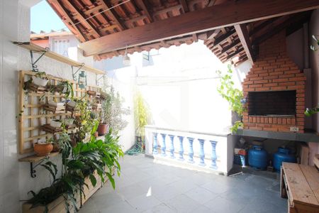 Casa à venda com 250m², 4 quartos e 4 vagasQuintal / Área de Serviço