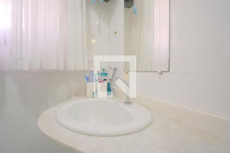 Casa à venda com 250m², 4 quartos e 4 vagasBanheiro Social