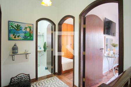 Casa à venda com 250m², 4 quartos e 4 vagasHall dos Quartos