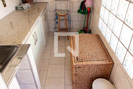 Casa para alugar com 165m², 2 quartos e 6 vagasÁREA DE SERVIÇO