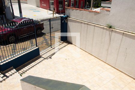 Casa para alugar com 165m², 2 quartos e 6 vagasÁREA EXTERNA FRENTE