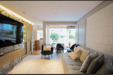 Apartamento à venda com 252m², 3 quartos e 3 vagasTerraço Gourmet