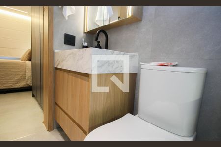 Apartamento à venda com 252m², 3 quartos e 3 vagasBanheiro suíte 1