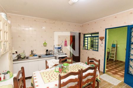 Casa à venda com 148m², 4 quartos e 1 vagaCozinha