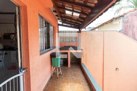 Casa à venda com 200m², 5 quartos e 2 vagas Casa à venda com 200m², 5 quartos e 2 vagasÁrea Externa