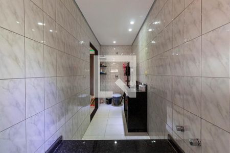 Casa à venda com 200m², 5 quartos e 2 vagas Casa à venda com 200m², 5 quartos e 2 vagasBanheiro da Suíte