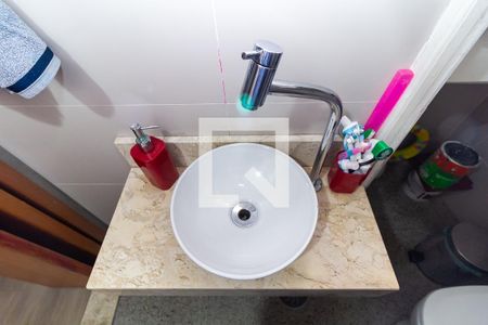 Casa à venda com 80m², 2 quartos e 1 vaga Casa à venda com 80m², 2 quartos e 1 vagaBanheiro 1