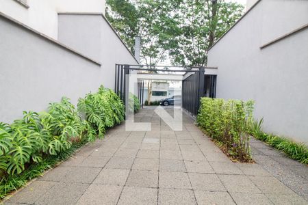 Casa à venda com 686m², 4 quartos e 4 vagasEntrada do Condomínio