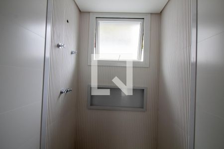 Casa à venda com 686m², 4 quartos e 4 vagasBanheiro da Suíte 2