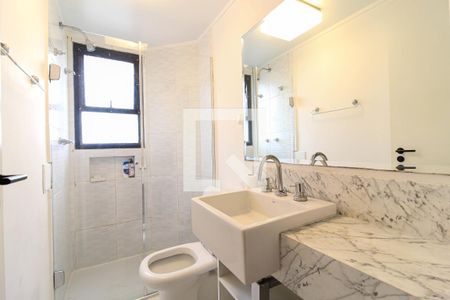 Banheiro de apartamento para alugar com 1 quarto, 35m² em Vila Nova Conceição, São Paulo