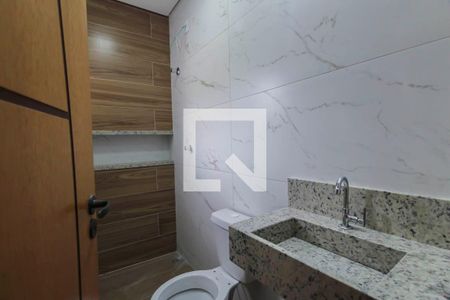 Casa à venda com 150m², 3 quartos e 4 vagasBanheiro da Suíte 1