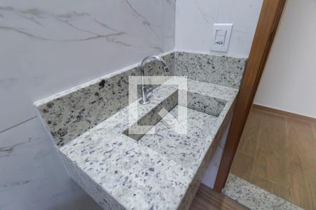 Casa à venda com 150m², 3 quartos e 4 vagasBanheiro da Suíte 3