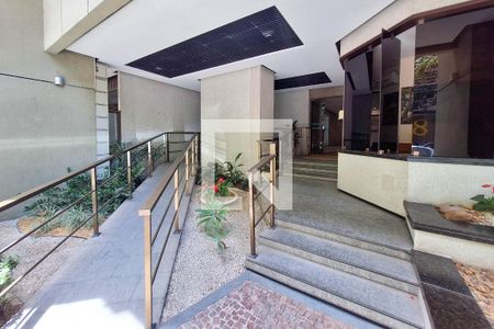 Apartamento à venda com 166m², 3 quartos e 2 vagasFachada