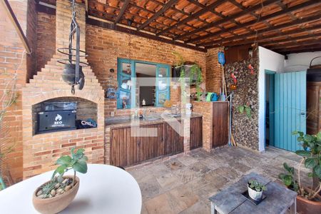 Apartamento à venda com 166m², 3 quartos e 2 vagasCobertura