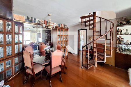 Sala de apartamento à venda com 3 quartos, 166m² em Icaraí, Niterói