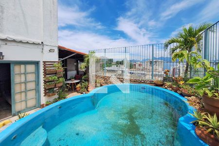 Apartamento à venda com 166m², 3 quartos e 2 vagasCobertura