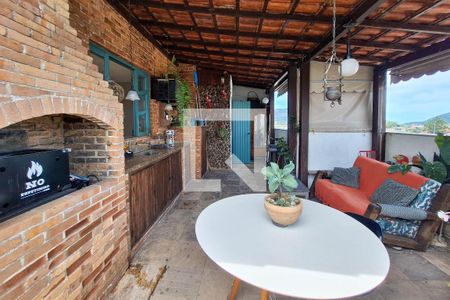 Apartamento à venda com 166m², 3 quartos e 2 vagasCobertura