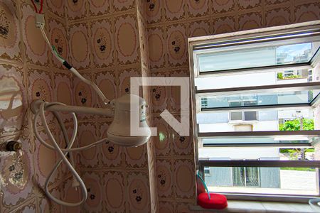 Apartamento à venda com 143m², 3 quartos e sem vaga Apartamento à venda com 143m², 3 quartos e sem vagaBanheiro Social