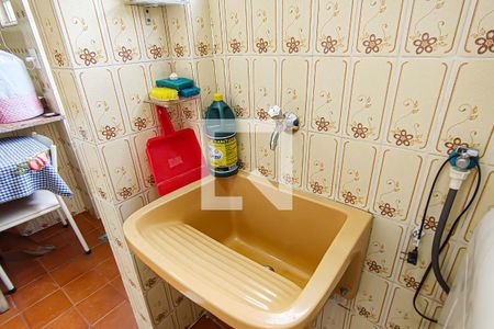 Apartamento à venda com 143m², 3 quartos e sem vaga Apartamento à venda com 143m², 3 quartos e sem vagaCozinha e Área de Serviço