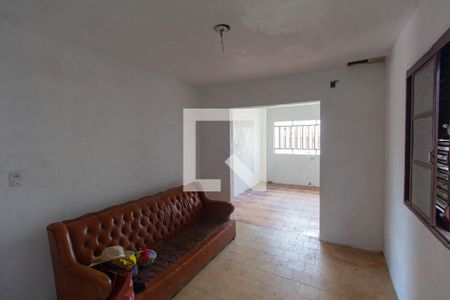Casa para alugar com 100m², 3 quartos e 2 vagas Casa para alugar com 100m², 3 quartos e 2 vagasSala de TV