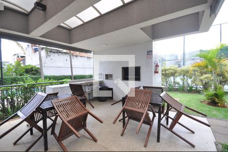 Apartamento à venda com 60m², 1 quarto e 1 vagaÁrea comum - Churrasqueira