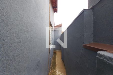 Casa para alugar com 40m², 1 quarto e 2 vagasCorredor de Acesso