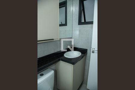 Banheiro de apartamento para alugar com 1 quarto, 34m² em Cidade Monções, São Paulo