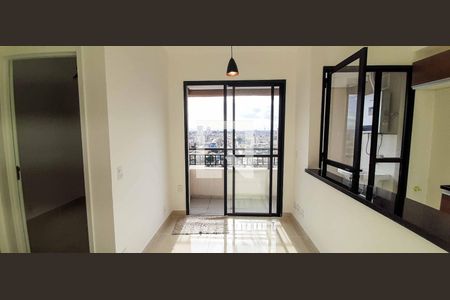 Sala de apartamento para alugar com 2 quartos, 38m² em Km 18, Osasco