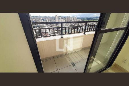 Sacada de apartamento para alugar com 2 quartos, 38m² em Km 18, Osasco