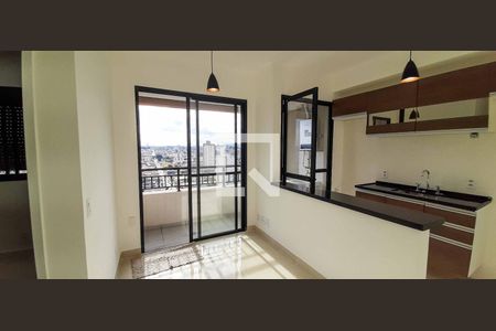 Sala de apartamento para alugar com 2 quartos, 38m² em Km 18, Osasco