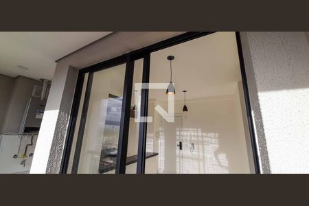 Sacada de apartamento para alugar com 2 quartos, 38m² em Km 18, Osasco