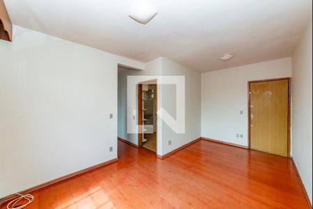 Sala de apartamento à venda com 2 quartos, 62m² em Padre Eustáquio, Belo Horizonte