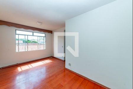 Sala de apartamento à venda com 2 quartos, 62m² em Padre Eustáquio, Belo Horizonte