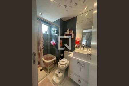 Apartamento à venda com 136m², 3 quartos e 3 vagasBanheiro 1