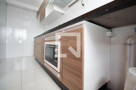 Apartamento para alugar com 46m², 2 quartos e 1 vaga Apartamento para alugar com 46m², 2 quartos e 1 vagaCozinha e Área de Serviço