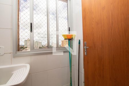 Apartamento para alugar com 46m², 2 quartos e 1 vaga Apartamento para alugar com 46m², 2 quartos e 1 vagaCozinha e Área de Serviço