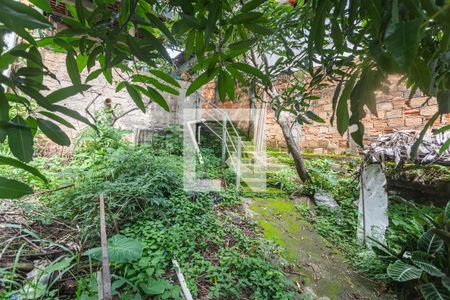 Casa à venda com 150m², 4 quartos e 1 vaga Casa à venda com 150m², 4 quartos e 1 vagaQuintal