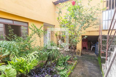 Casa à venda com 150m², 4 quartos e 1 vaga Casa à venda com 150m², 4 quartos e 1 vagaJardim/Entrada