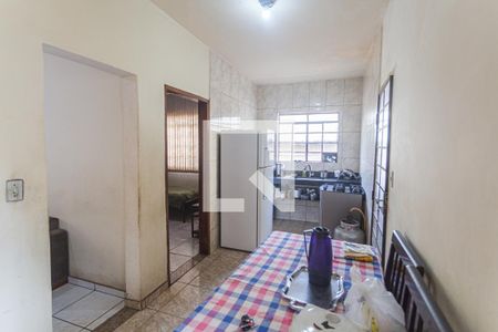 Casa à venda com 150m², 4 quartos e 1 vaga Casa à venda com 150m², 4 quartos e 1 vagaCopa/Cozinha