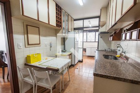 Apartamento para alugar com 86m², 3 quartos e 2 vagas Apartamento para alugar com 86m², 3 quartos e 2 vagasCozinha