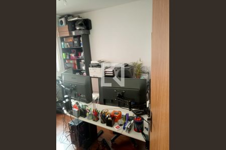 Apartamento à venda com 85m², 3 quartos e 2 vagas Apartamento à venda com 85m², 3 quartos e 2 vagasEscritório