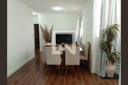 Apartamento à venda com 85m², 3 quartos e 2 vagas Apartamento à venda com 85m², 3 quartos e 2 vagasSala de Jantar