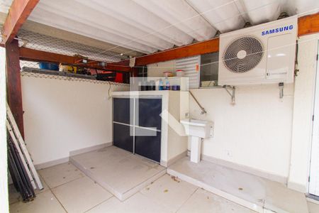 Apartamento à venda com 236m², 3 quartos e 1 vagaÁrea de Serviço / Varanda