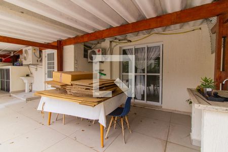 Apartamento à venda com 236m², 3 quartos e 1 vagaÁrea de Serviço / Varanda