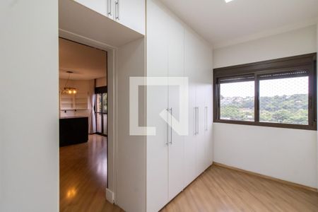 Apartamento à venda com 185m², 3 quartos e 2 vagasCloset da Suíte 1