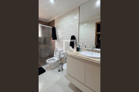 Apartamento à venda com 134m², 3 quartos e 2 vagasBanheiro da Suíte 1