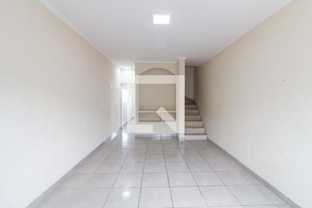 Casa para alugar com 110m², 2 quartos e 2 vagas Casa para alugar com 110m², 2 quartos e 2 vagasSala