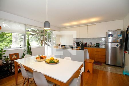 Apartamento à venda com 84m², 2 quartos e 1 vagaSala de Jantar