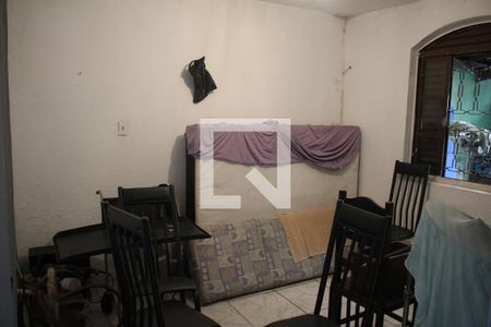 Casa à venda com 150m², 3 quartos e 2 vagasCasa 2- Sala 