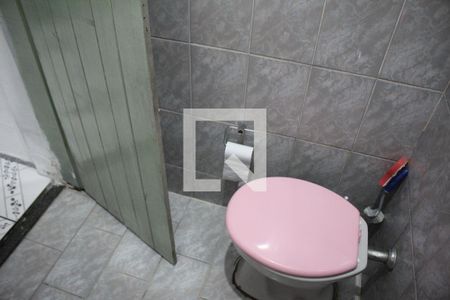 Casa à venda com 150m², 3 quartos e 2 vagasBanheiro